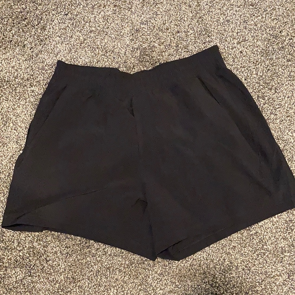 Lululemon pace breaker 5 inch shorts